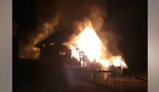 Incendiu la Săvineşti