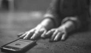 Fată din Iaşi, răpită de un tânăr, salvată de o aplicaţie pe telefon