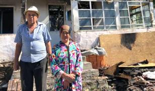 Doi bunici din Câmpulung au rămas fără casă după un incendiu