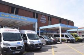 Românul stă în jur de opt luni după gratii