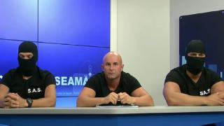 Şeful luptătorilor SAS din Poliţia Iaşi trimite poze cu el dezbrăcat, subalternilor: "Aşa arată bărbaţii"