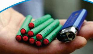 Tânăr din Ovidiu, rănit de o petardă care i-a explodat în față