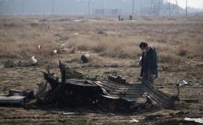 Iran neagă vehement varianta unui atac cu rachete asupra avionului prăbușit