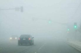 Ceaţă densă în mai multe judeţe, în următoarele ore