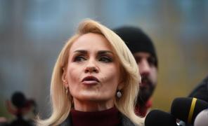 Gabriela Firea într-o declarație de presă