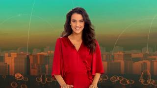 Prezentatoarea Horoscopului, Rosse, în platoul Observator