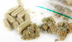 Soţi din Constanţa, flagrant cu 7 kilograme de canabis