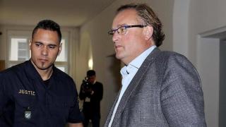 Procesul afaceristului, amânat de patru ori