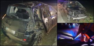 În autoturism se aflau cinci tineri, două fete şi trei băieţi, cu vârste între 18 şi 22 de ani