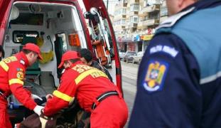 O fată de 21 de ani a fost găsită dezbrăcată pe o stradă din Iași