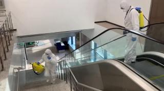 Dezinfecție o dată la 4 ore la Aeroportul Otopeni, pentru combaterea răspândirii infecției cu noul coronavirus