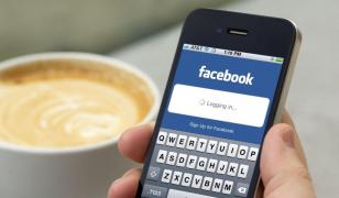 Șofer român cercetat în Italia pentru un comentariu pe Facebook