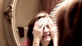 Femeie nevăzătoare