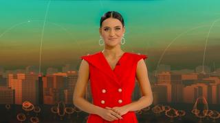 Prezentatoarea Horoscopului, Rosse, în platoul Observator