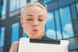 Poliţiştii i-au reţinut pe cei doi