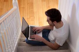 Adolescent de 17 ani din Aiud, descoperit de Interpol Washington că ar intenționa să se sinucidă