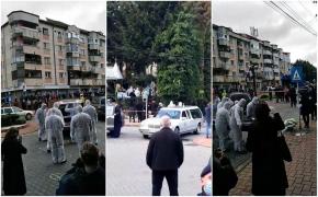 Sute de oameni au participat la înmormântarea preotului Constantin Muha