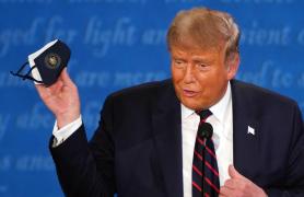 Donald Trump, la dezbaterea cu democratul Joe Biden