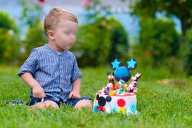 Un băiețel a murit în ziua în care a împlinit 3 ani, când toată familia sărbătorea la masă