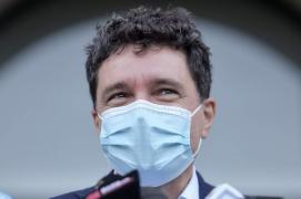 Nicuşor Dan face declaraţii de presă
