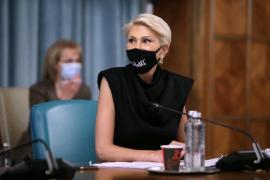 Vicepremierul Raluca Turcan, în timpul ședinței de Guvern din 8 octombrie 2020
