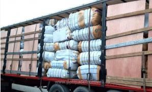 Românul venea cu hainele contrafăcute din Grecia