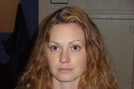 Profesoara implicată în acest caz are 33 de ani