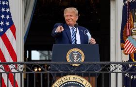 Thomas Donohue a declarat că preşedintele în funcţie ''nu trebuie să mai întârzie niciun moment''