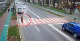 Femeia lovita pe trecere a suferite multiple leziuni