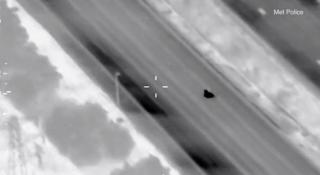 Momentul în care motociclistul român este urmărit de polițiști cu elicopterul