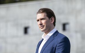 Sebastian Kurz, cancelarul austriac, condamnă ”atacul terorist” din Viena