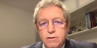 Streinu Cercel: Nu vă mai salutați cu pumnul