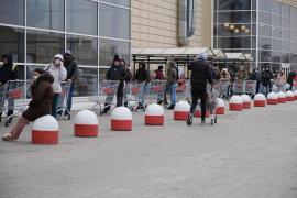 coadă la supermarket