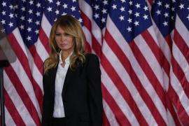 Melania Trump, fotografiată la Casa Albă, în timp ce Donald Trump se adresa națiunii după pierderea alegerilor prezidențiale.