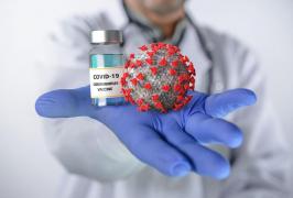 Vaccinarea se face în două doze, la un interval de trei săptămâni