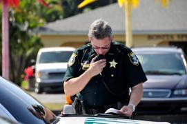 Polițiștii americani trebuie să stabilească acum legătura autorului crimei cu victimele.