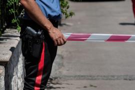 Fostul militar român care și-a înjunghiat fiul, în Italia, și-a confecționat arma din două cuțite de bucătărie