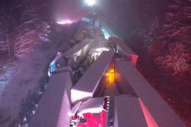 Zeci de TIR-uri şi maşini făcute praf într-un carambol de proporții, pe o autostradă din Pennsylvania