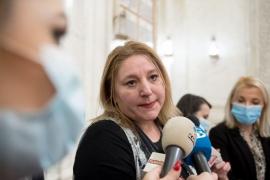 Diana Şoşoacă, parlamentar AUR, nu poartă mască în Parlament