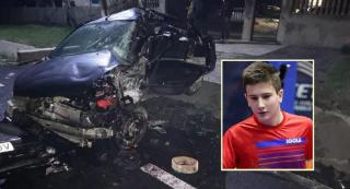 Mașina lui Marius s-a făcut praf după impact