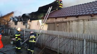 Incendiul din Galaţi s-a soldat cu pagube de circa 100.000 de lei