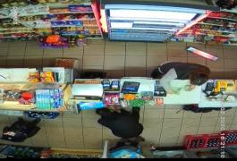 Un băimărean a fost filmat în timp ce fură dintr-un magazin