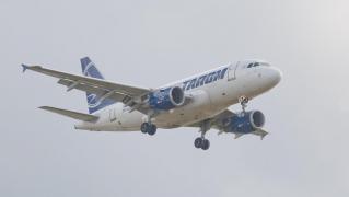 Avion de pasageri Tarom în zbor