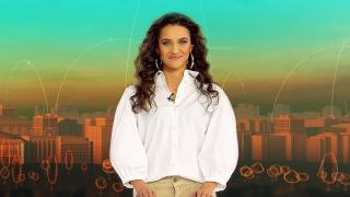 Prezentatoarea Horoscopului, Rosse, în platoul Observator