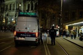 O maşină a Poliţiei austriece