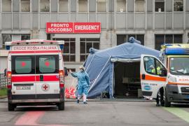 Zonă de carantină de cornavirus la un spital din Italia