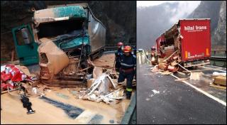 Accident grav pe DN7 – Valea Oltului, după ce două TIR-uri s-au ciocnit în localitatea Cârligu Mic