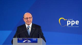 Traian Băsescu estimează apariţia unei instabilităţi politice