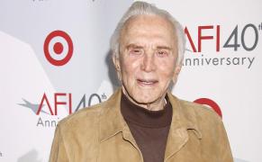 Kirk Douglas a murit