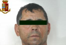 Românul care şi-a înjunghiat soţia, acuzat de tentativă de omor